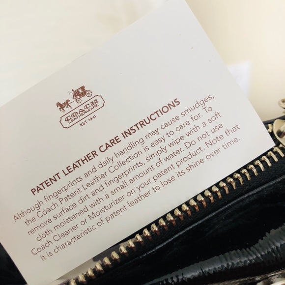 Coach clutch - Picture 4 of 5